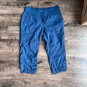 The North Face Teal Capri Pants